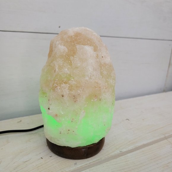 COLOR CHANGING MINI HIMALAYAN SALT LAMP - Picture 5 of 11